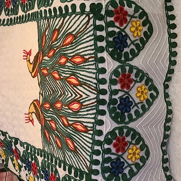 Vintage MCM Double Peacock Chenille style bedspread, very minor damage. - Picture 8 of 12